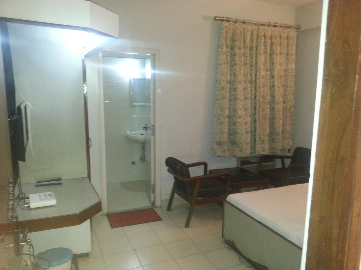 לודהיאנה Hotel Greens מראה חיצוני תמונה